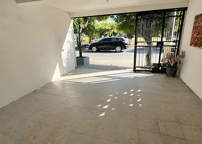 Casa Cozy, 2 Bedroom, 4 Bed, 2 Baths With Parking