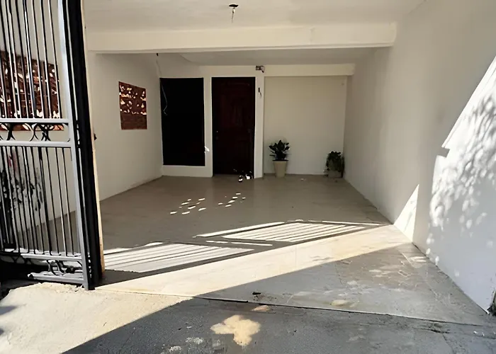 Casa Cozy, 2 Bedroom, 4 Bed, 2 Baths With Parking